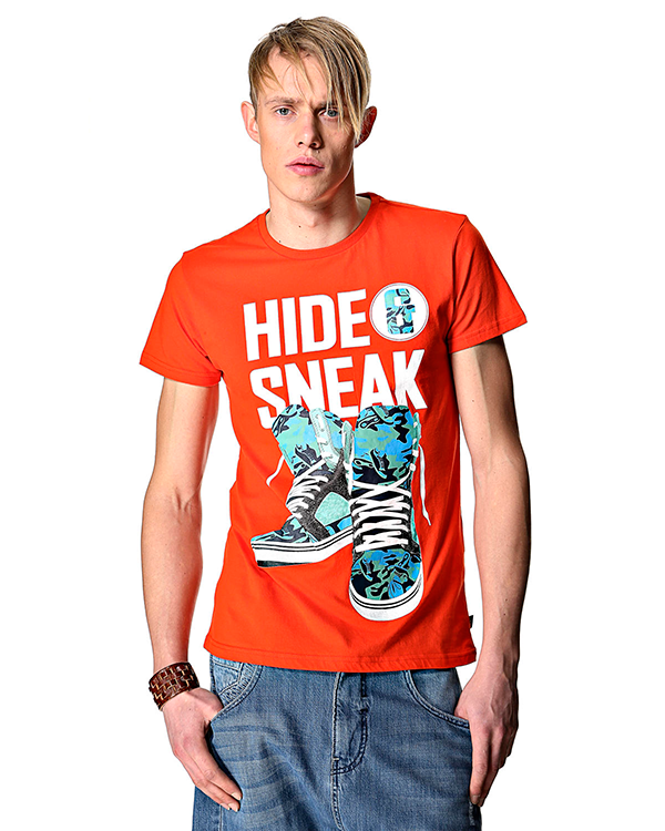 Sneakers T-shirt