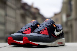 Nike Air Max Light Essential