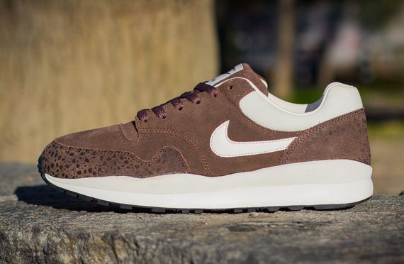 Nike Air Safari Leather - Brown