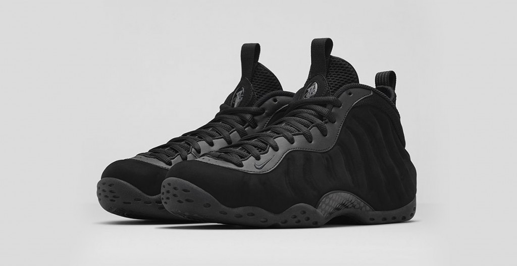 Nike Air Foamposite One Triple Black