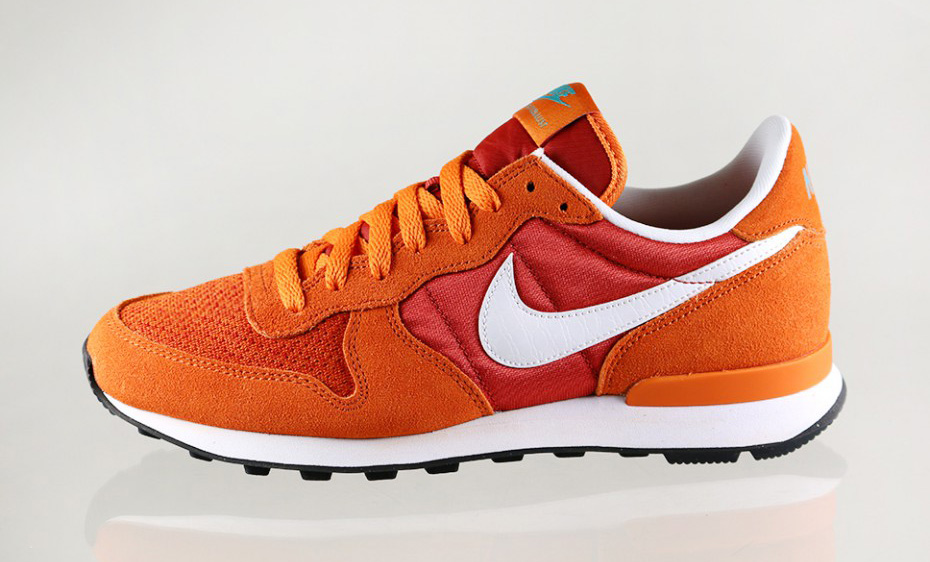 burgundy-nike-internationalist-04-coolsneakers