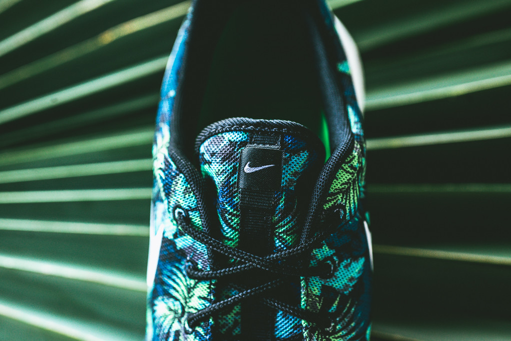 nike-roshe-run-floral-print-05-coolsneakers