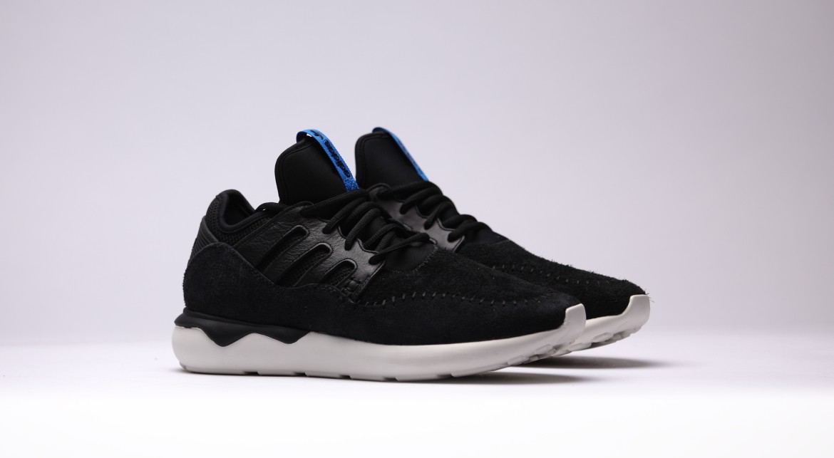 adidas-tubular-moc-runner-black-01-coolsneakers