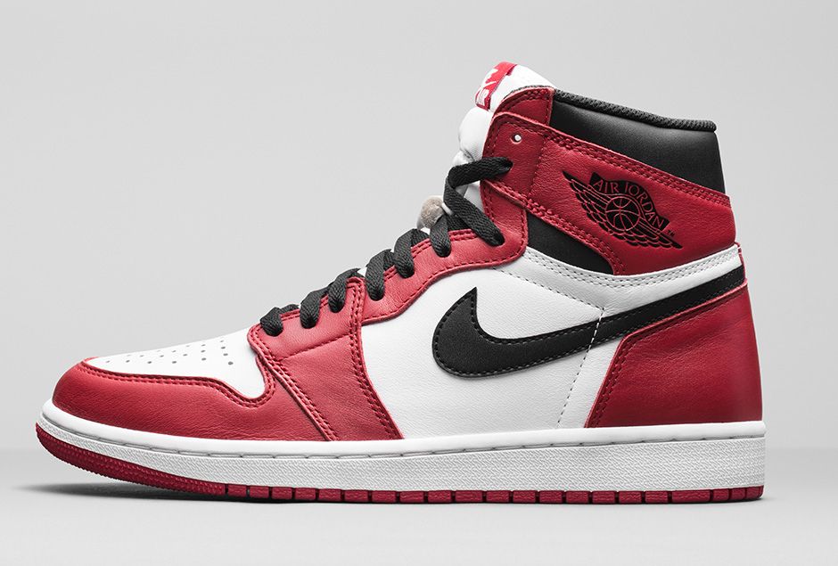 Nike Air Jordan 1 Retro High 'Varsity Red'