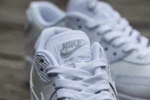 Nike White Ice Pack