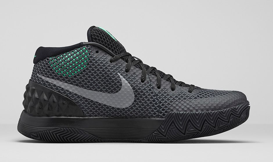 nike-kyrie-1-driveway-03-coolsneakers