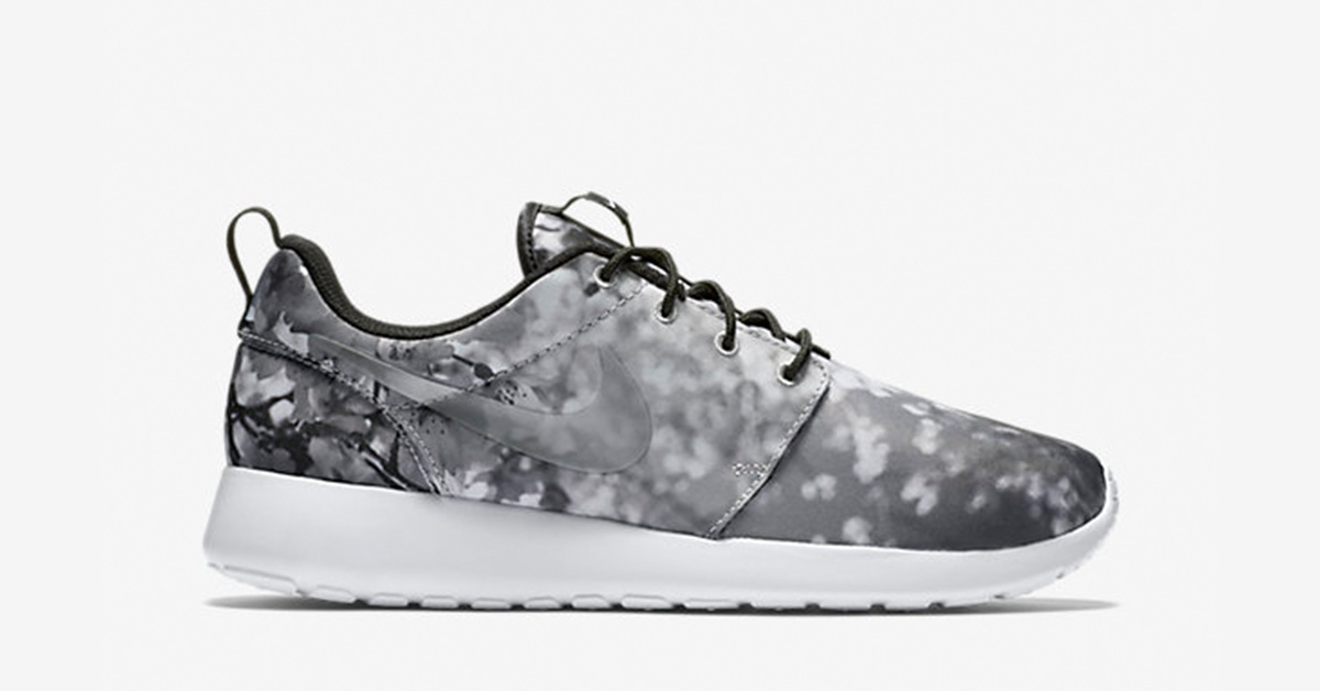 nike-roshe-one-cherry-blossom-04-coolsneakers