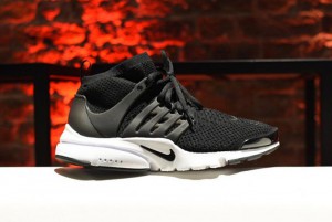 Nike Flyknit Air Presto Black