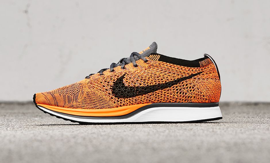 Nike Flyknit Racer Total Orange