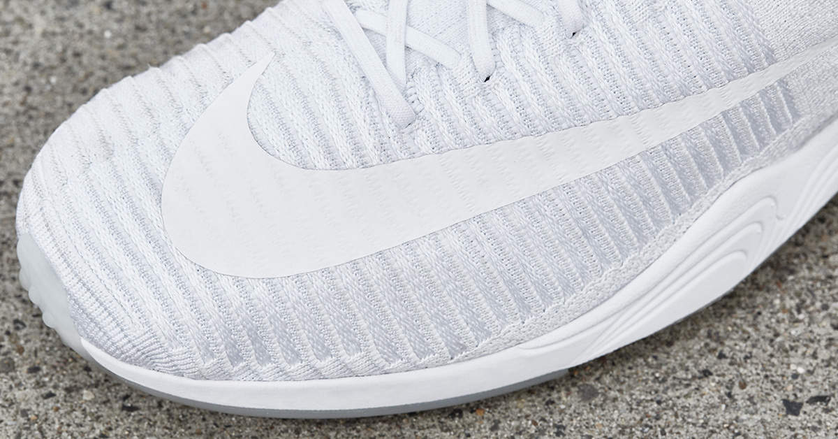 nike-zoom-mercurial-flyknit-white-03