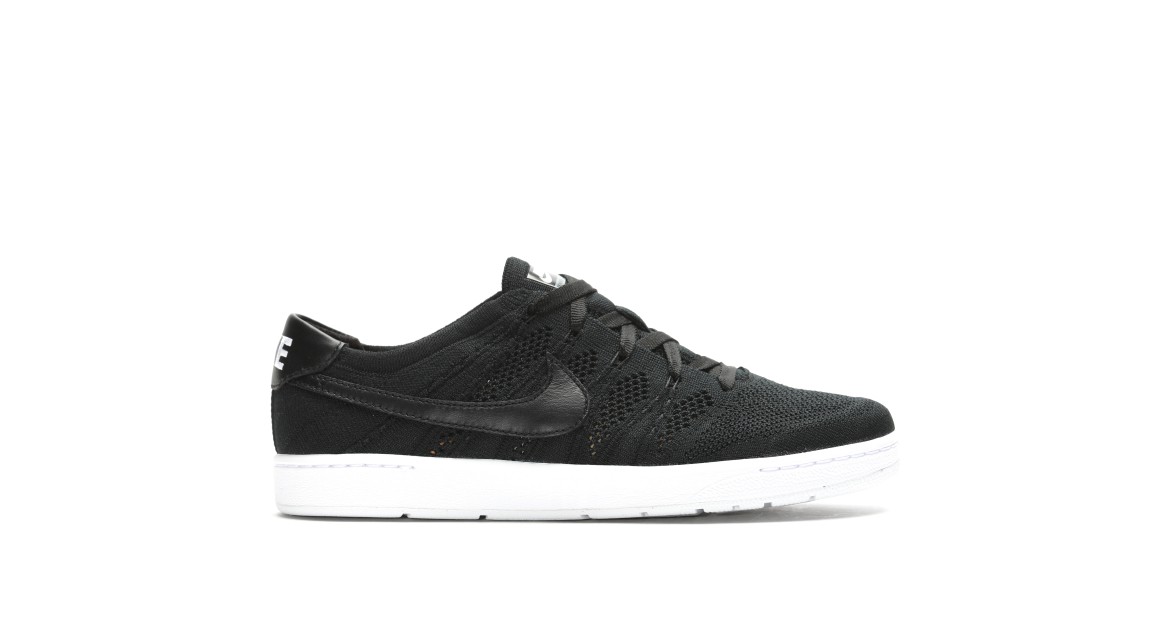 15-nike-tennis-classic-ultra-flyknit-black