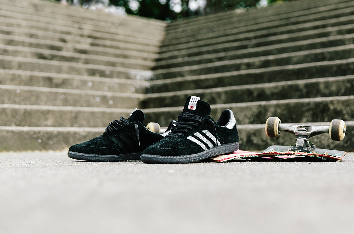  Livestock x Adidas Samba Core black/Ftwr white/Bright red BA9062