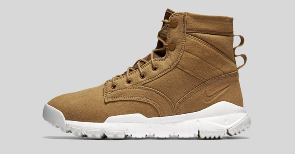 Nike SFB Field Canvas Boot Golden Beige