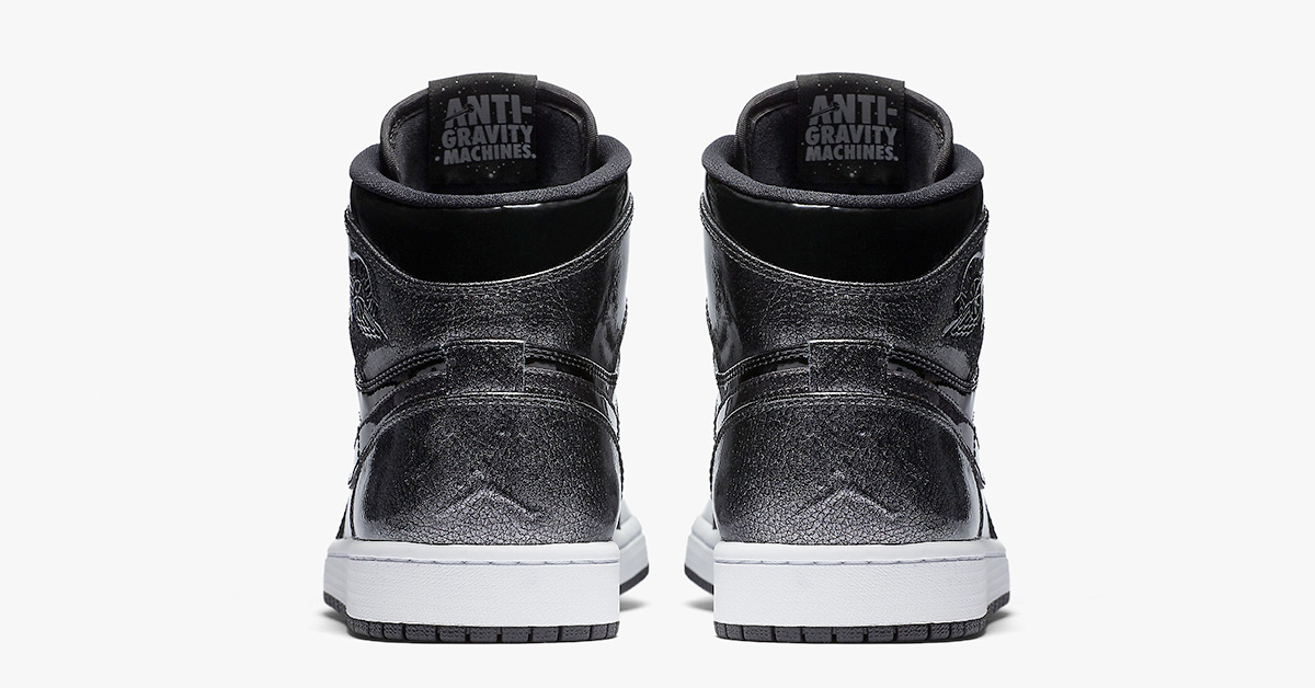 nike-air-jordan-1-retro-high-black-patent-leather-05