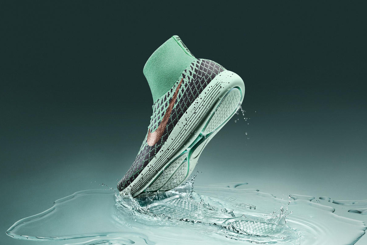 Nike LunarEpic Flyknit Shield Green Glow