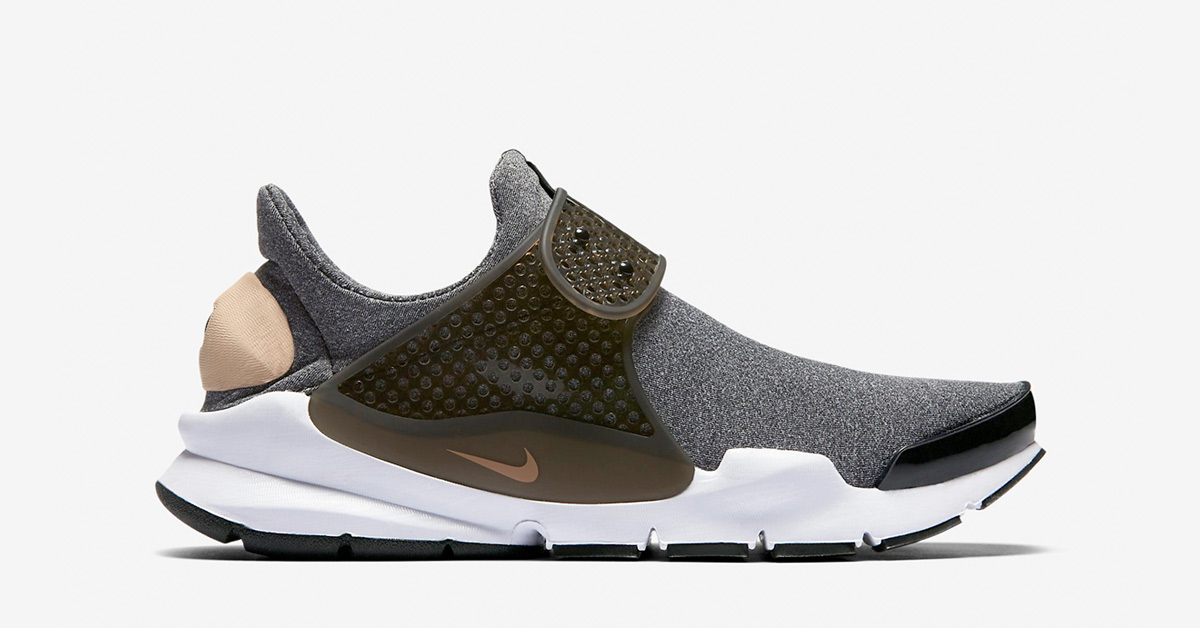 Womens Nike Sock Dart SE Black Dust