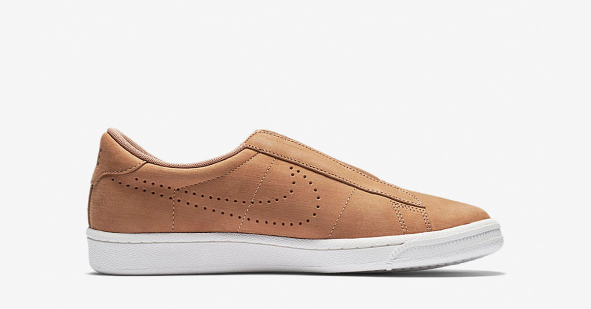 Womens Nike Tennis Classic Ease Dusted Clay