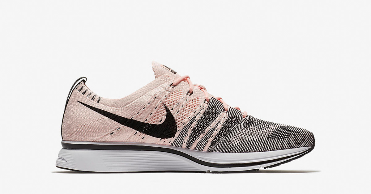 Nike Flyknit Trainer Pink