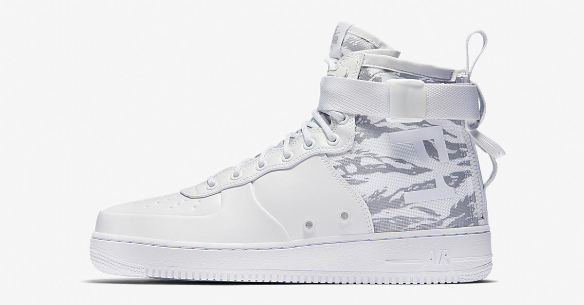 Nike Special Field Air Force 1 Mid Triple White AA1129-100