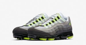 Nike Air Vaportmax 95 Black Volt Dark Pewter AJ7292-001