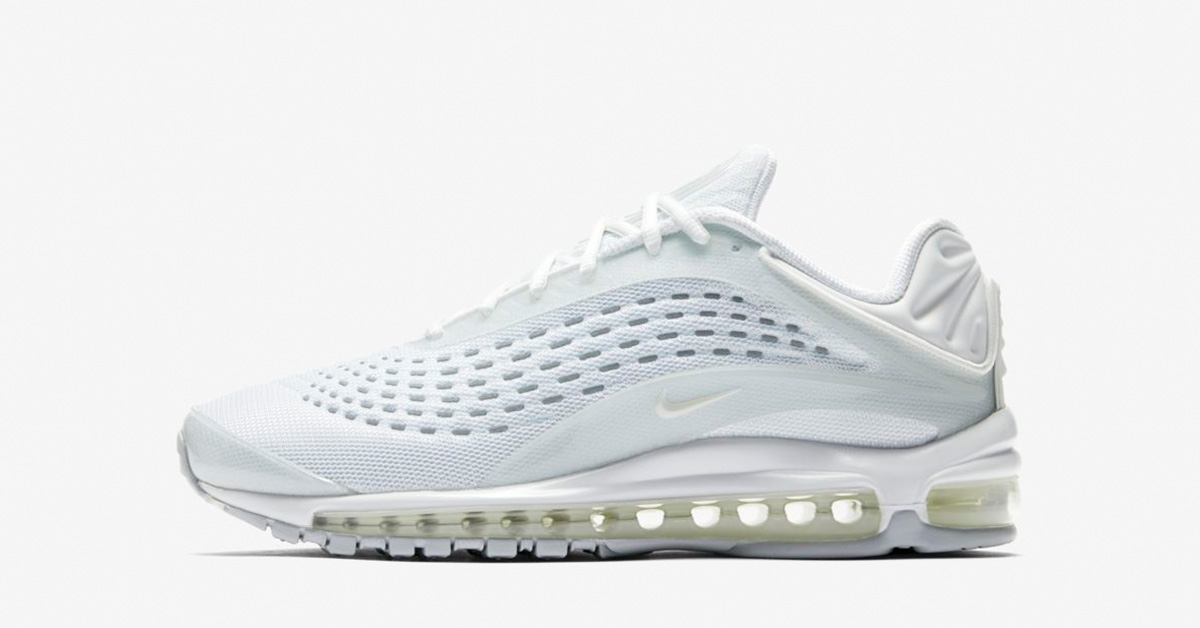 Nike Air Max Deluxe Triple White