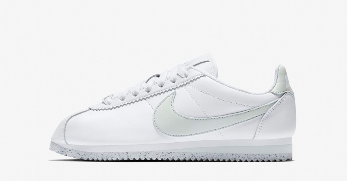 Womens Classic Cortez Flyleather White Light Silver