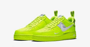 Nike Air Force 1 07 LV8 Utility Volt AJ7747-700