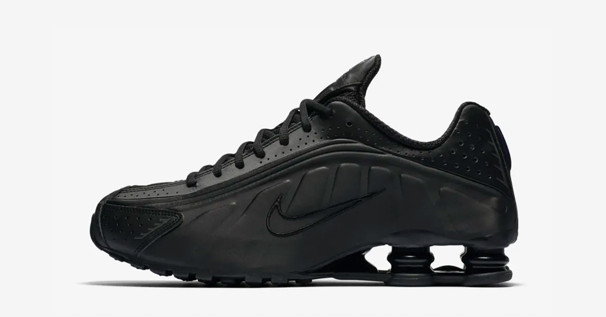 Nike Shox R4 Triple Black