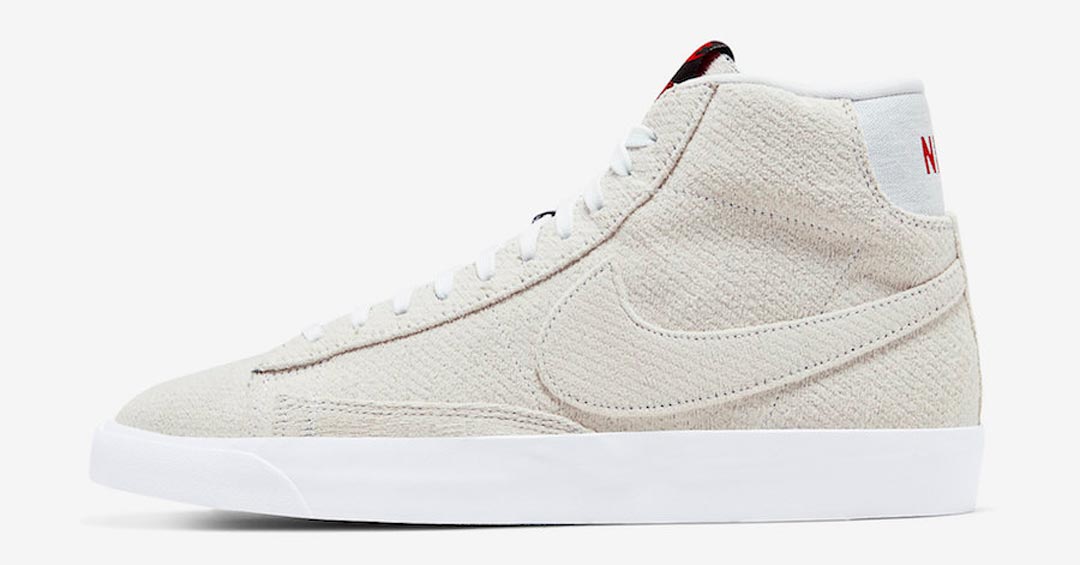 Stranger Things x Nike Blazer Upside Down CJ6102-100