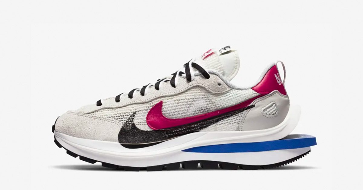 Sacai x Nike VaporWaffle Royal Fuchsia