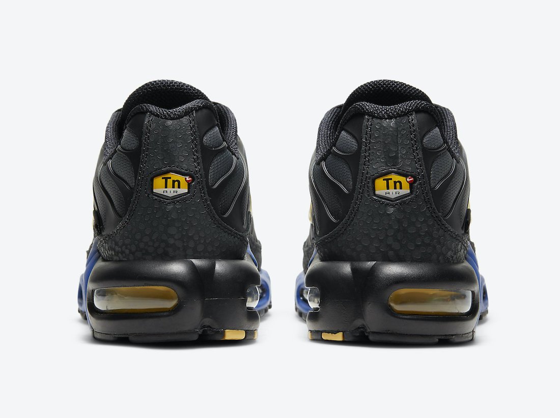 Nike-Air-Max-Plus-Kiss-My-Airs-DJ4956-001_05