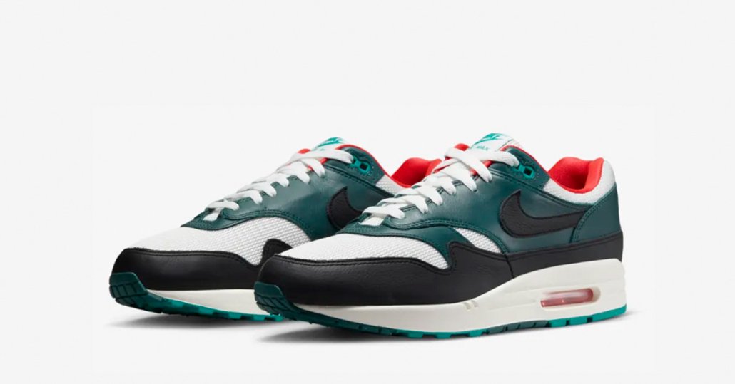 Liverpool FC x Lebron James Nike Air Max 1 FB8914-100