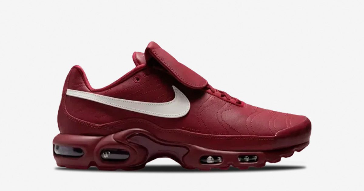 Red Nike Air Max Plus Tiempo