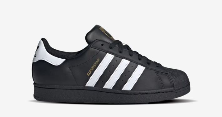 Sorte og hvide Adidas Superstar EG4959