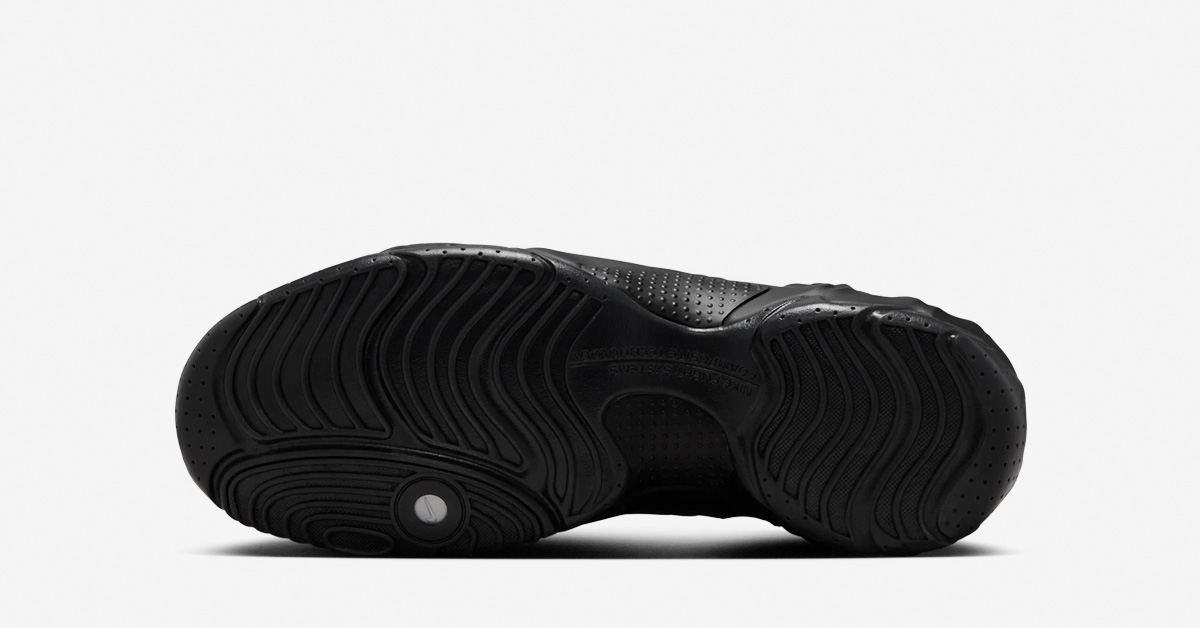 Nike-Air-Flightposite-Triple-Black-FV5582-001-04