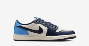 Nike Air Jordan 1 Low OG Obsidian – klassisk sneaker i blå og hvidt læder.